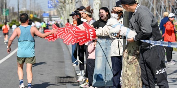 IM电竞登录入口-观察｜不止于“PB赛道”，一座城市“跑进”春天